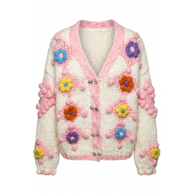 Vesta Flower Hug_Zea