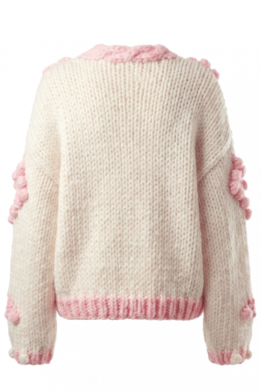 Vesta Flower Hug_Zea