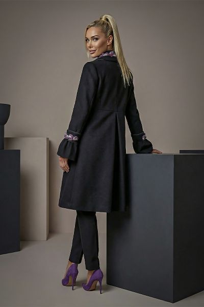 Kaput Aristelle Poise_Zea